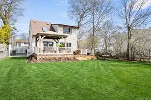 38 Aster Ave, Holtsville, NY 11742 - Photo 32
