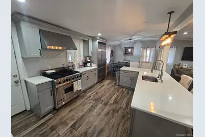 2 Ritter Avenue, Amityville, NY 11701 - Photo 6