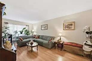 61-72 70th St, Middle Village, NY 11379 - Photo 10
