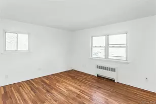 60 E Carmans Rd, Farmingdale, NY 11735 - Photo 8