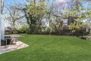 60 E Carmans Rd, Farmingdale, NY 11735 - Photo 22