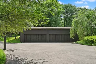 37 Sarles St, Armonk, NY 10504 - Photo 32