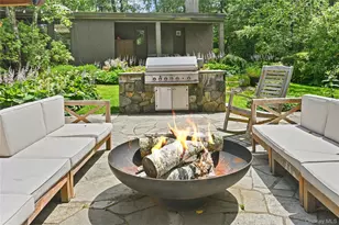37 Sarles St, Armonk, NY 10504 - Photo 30