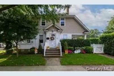 239 Bryant Avenue, Floral Park, NY 11001 - Photo 1