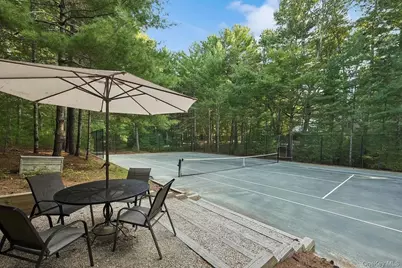 33 Oak Hill Lane, East Hampton, NY 11937 - Photo 1