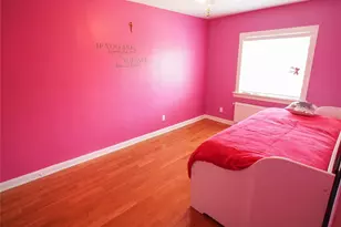 63-72 76th St, Middle Village, NY 11379 - Photo 8