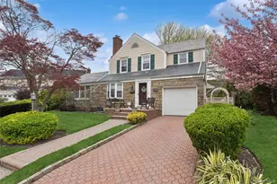 2332 Coventry Rd, Baldwin, NY 11510 - Photo 2