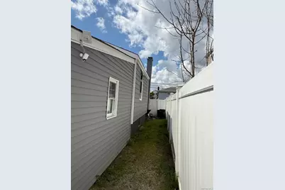 354 Beachview Street, Copiague, NY 11726 - Photo 24