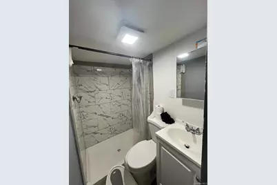 354 Beachview Street, Copiague, NY 11726 - Photo 18