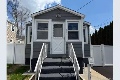 354 Beachview Street, Copiague, NY 11726 - Photo 2