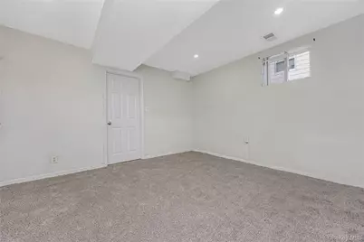 14670 Farmers Boulevard, Springfield Gardens, NY 11434 - Photo 20