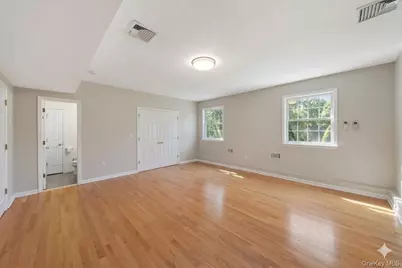 70 Oak Pond Lane, Mahopac, NY 10541 - Photo 18