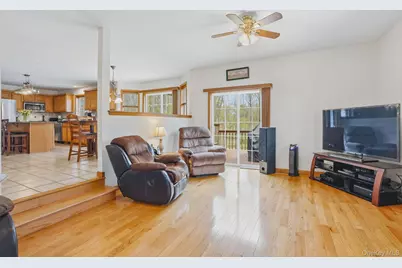 11 Peacock Circle, Washingtonville, NY 10992 - Photo 12