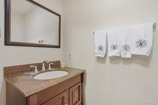 11 Peacock Cir, Washingtonville, NY 10992 - Photo 24