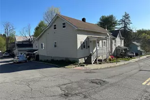 104 Oak St, Walden, NY 12586 - Photo 2