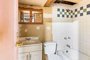 25 Revilo Ave, Shirley, NY 11967 - Photo 34