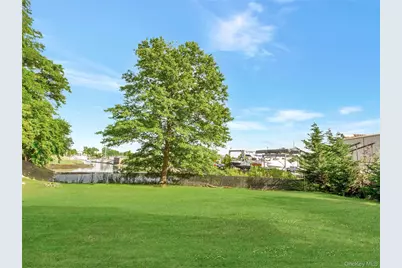 504 Pelham Road #A6, New Rochelle, NY 10805 - Photo 32