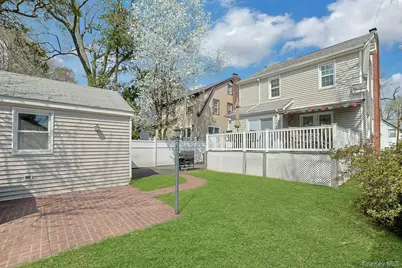 60 Westwood Avenue, New Rochelle, NY 10801 - Photo 22