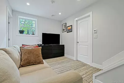 40 Sherwood Drive, Nanuet, NY 10954 - Photo 20