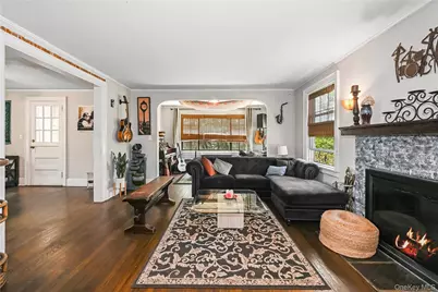 365 Old Mamaroneck Road, White Plains, NY 10605 - Photo 4