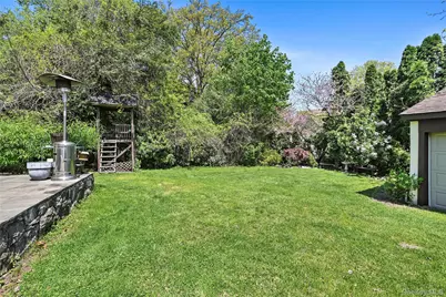 365 Old Mamaroneck Road, White Plains, NY 10605 - Photo 30