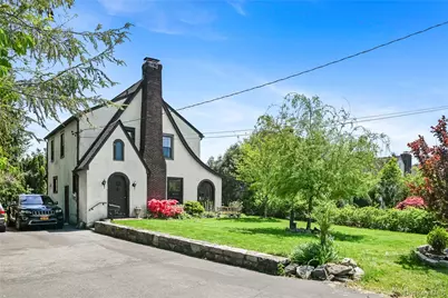 365 Old Mamaroneck Road, White Plains, NY 10605 - Photo 2