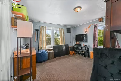 365 Old Mamaroneck Road, White Plains, NY 10605 - Photo 18