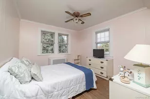 157 Windsor Ave, Rockville Centre, NY 11570 - Photo 14