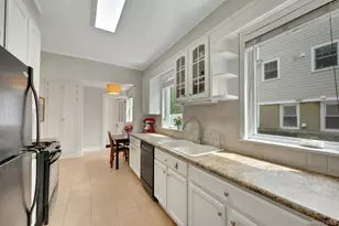 65 Lawton Ave, Hartsdale, NY 10530 - Photo 10