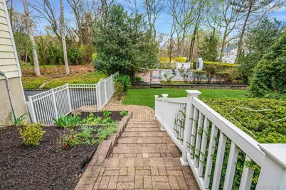 24 Lower Cross, Shoreham, NY 11786 - Photo 32