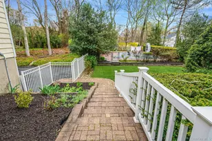 24 Lower Cross, Shoreham, NY 11786 - Photo 32
