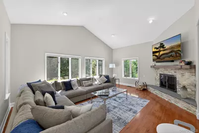 9 Briga Lane, White Plains, NY 10605 - Photo 8