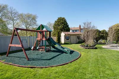 53 Burr Road, East Northport, NY 11731 - Photo 32