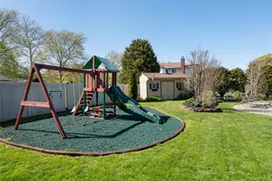 53 Burr Rd, East Northport, NY 11731 - Photo 32