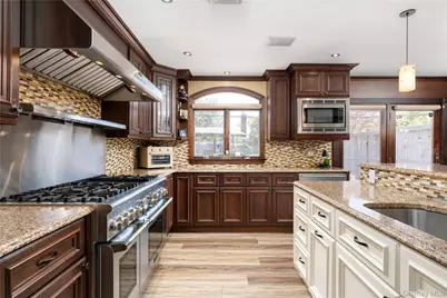 53 Burr Road, East Northport, NY 11731 - Photo 4
