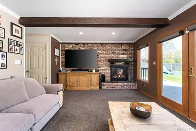 53 Burr Road, East Northport, NY 11731 - Photo 10