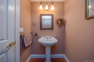 302 Laurel Rd, Pearl River, NY 10965 - Photo 16