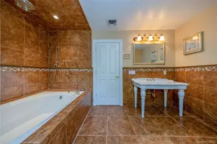 302 Laurel Rd, Pearl River, NY 10965 - Photo 18