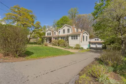 302 Laurel Road, Pearl River, NY 10965 - Photo 2