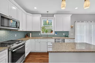 153 Stratford Drive, Poughkeepsie, NY 12603 - Photo 4