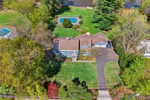 301 Bear Ridge Rd, Pleasantville, NY 10570 - Photo 2