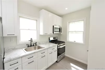 7 Pioneer Avenue, Suffern, NY 10901 - Photo 12