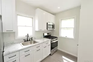 7 Pioneer Ave, Suffern, NY 10901 - Photo 12