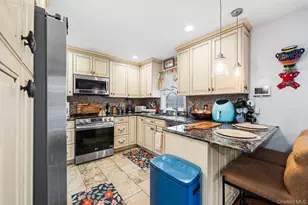 549 4th St, Ronkonkoma, NY 11779 - Photo 26