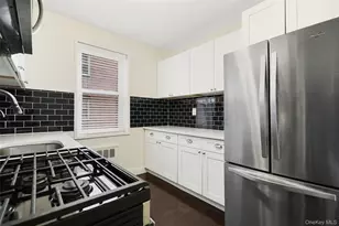 30 E Hartsdale Ave, Hartsdale, NY 10530 - Photo 2