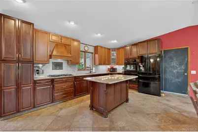 152 Robinson Lane, Wappingers Falls, NY 12590 - Photo 10