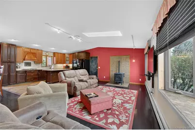 152 Robinson Lane, Wappingers Falls, NY 12590 - Photo 16
