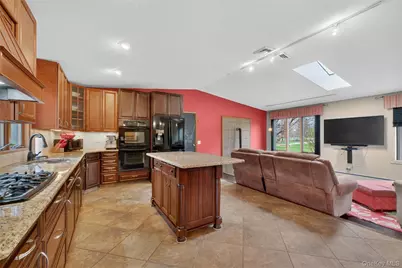 152 Robinson Lane, Wappingers Falls, NY 12590 - Photo 12