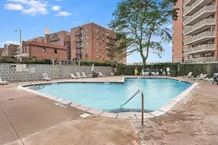 40 Brighton 1st Rd, Brooklyn, NY 11235 - Photo 2