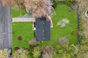 126 Foxdale Ln, Port Jefferson, NY 11777 - Photo 2